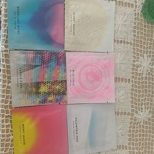 Pinrose towelettes (43 total)